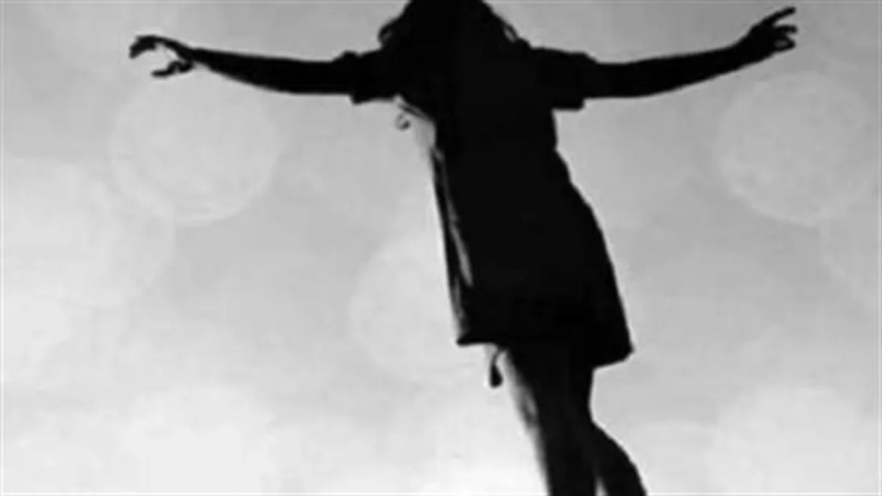 تحذير إعلامي.. مخاطر تداول مقاطع إنهاء الحياة عبر منصات التواصل الاجتماعي